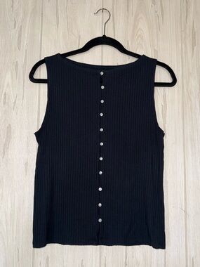 Abercrombie & Fitch Slash Button Down Tank in Black, Size M